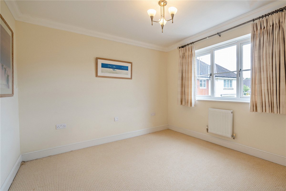 4 bedroom House, Hermitage Green, Hermitage, RG18 - Available, Image 24
