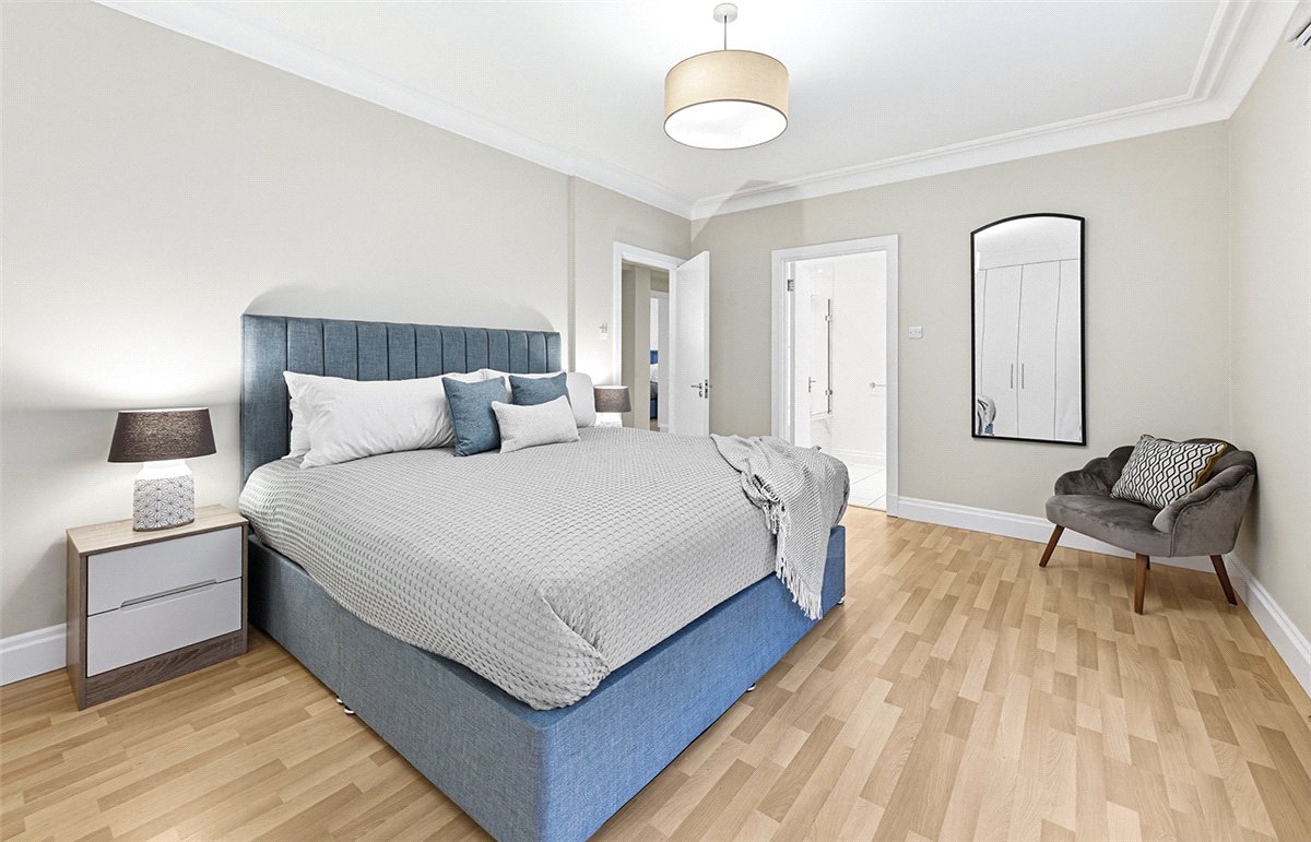 3 bedroom Flat, Stafford Court, Kensington High Street, W8 - Available, Image 8