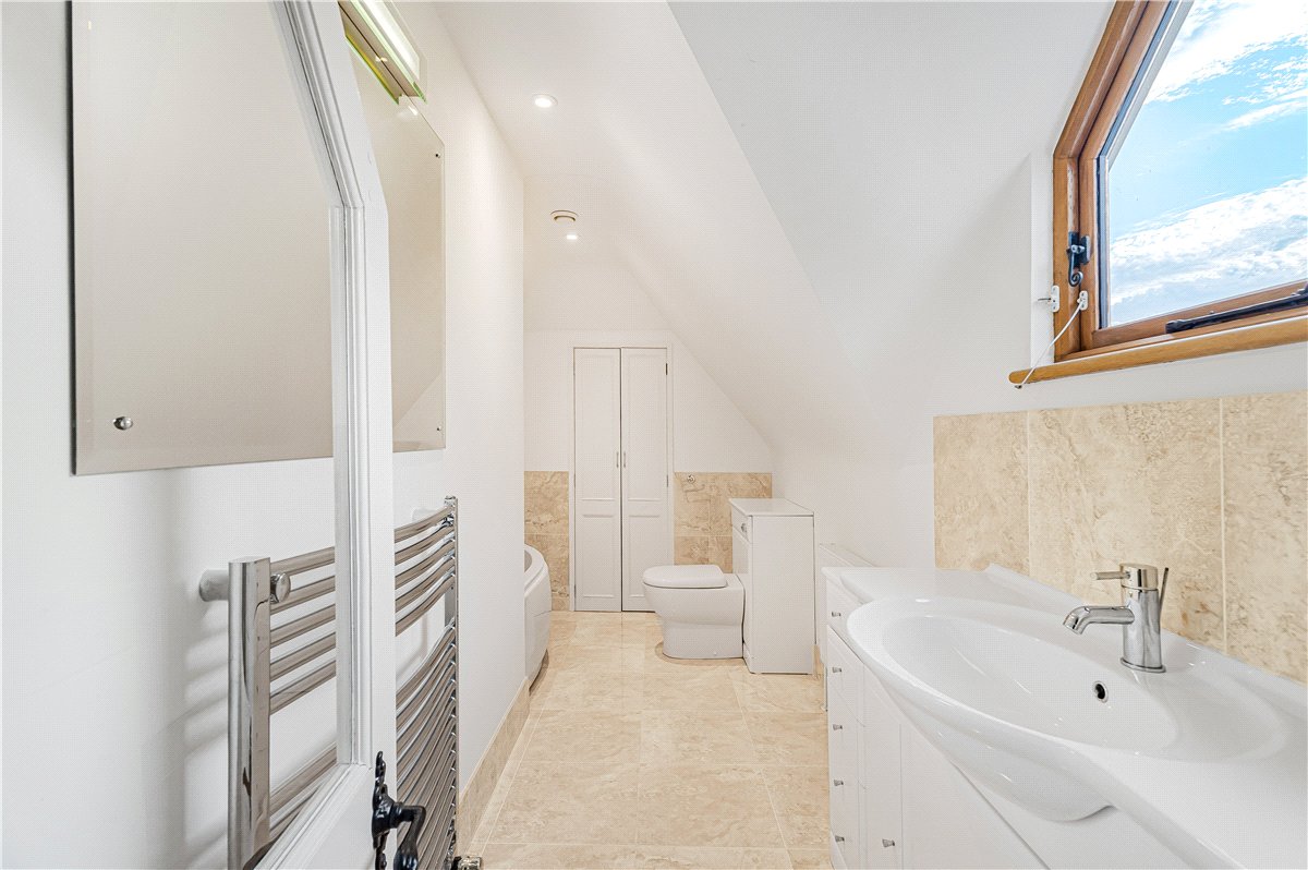 10 bedroom House, Frith Hill, South Heath, HP16 - Available, Image 36