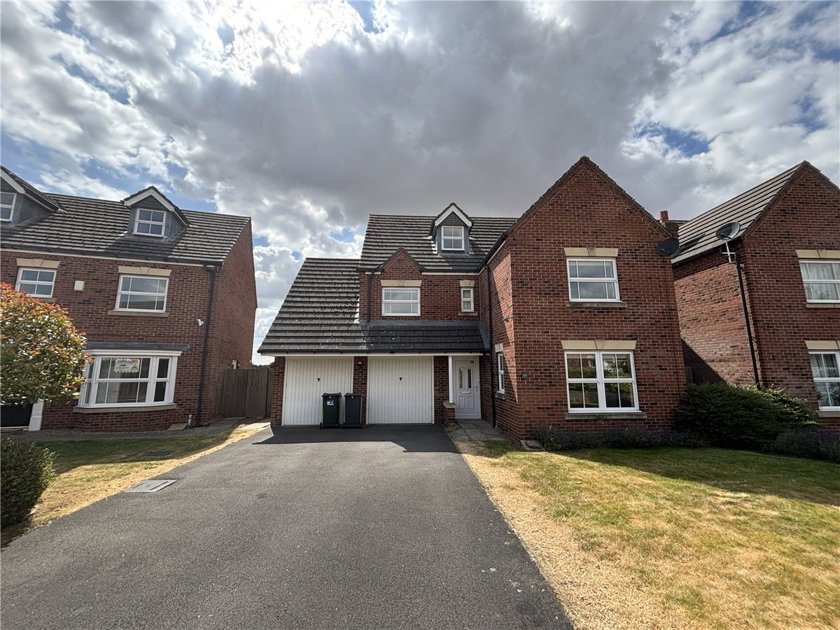 5 bedroom House, Sandwath Drive, Church Fenton, LS24 - Available
