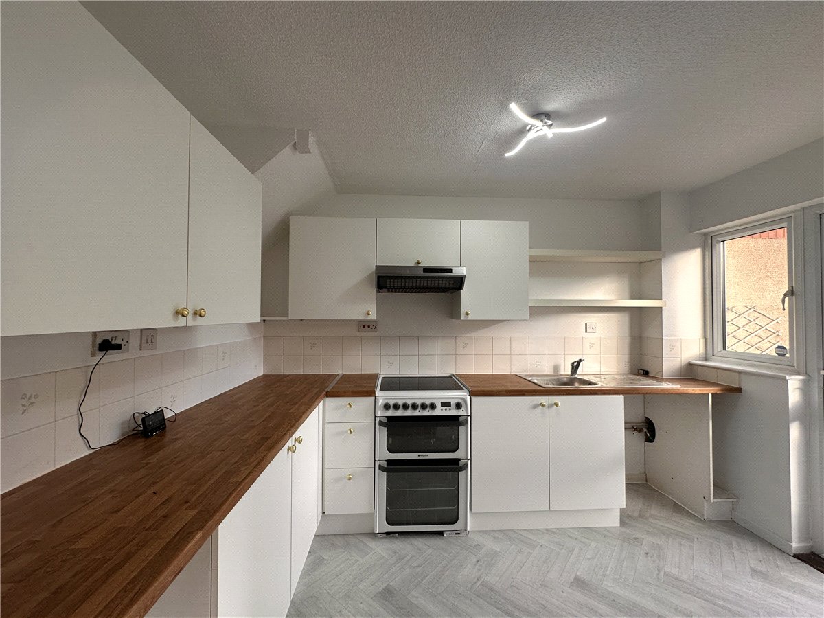 3 bedroom House, Rye Close, Middleleaze, SN5 - Available