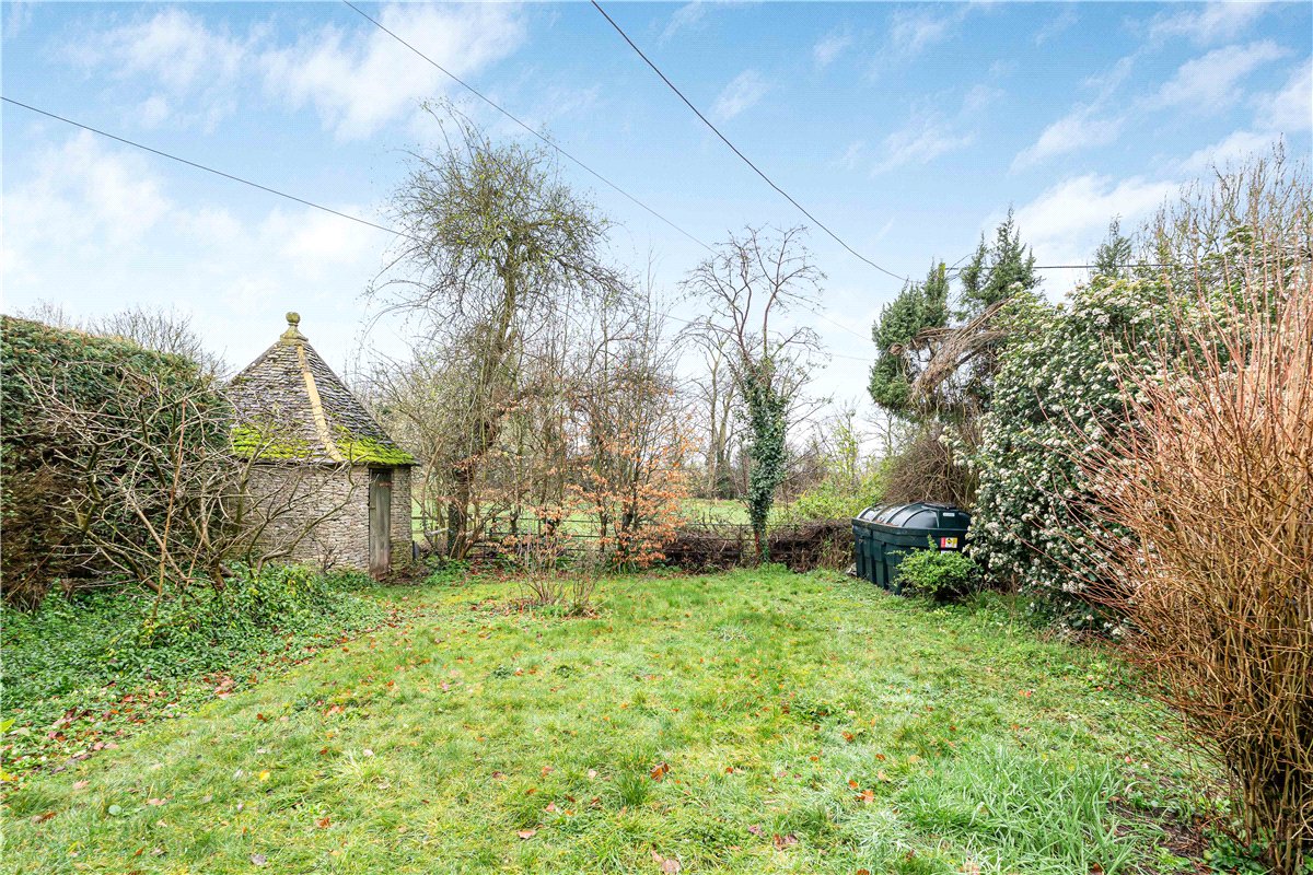 3 bedroom Cottage, Manor Cottages, Kelmscott, GL7 - Available, Image 1