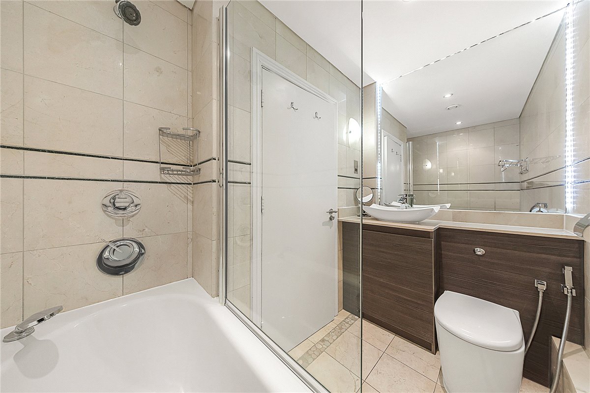 1 bedroom Flat, Carlos Place, Mayfair, W1K - Available, Image 27