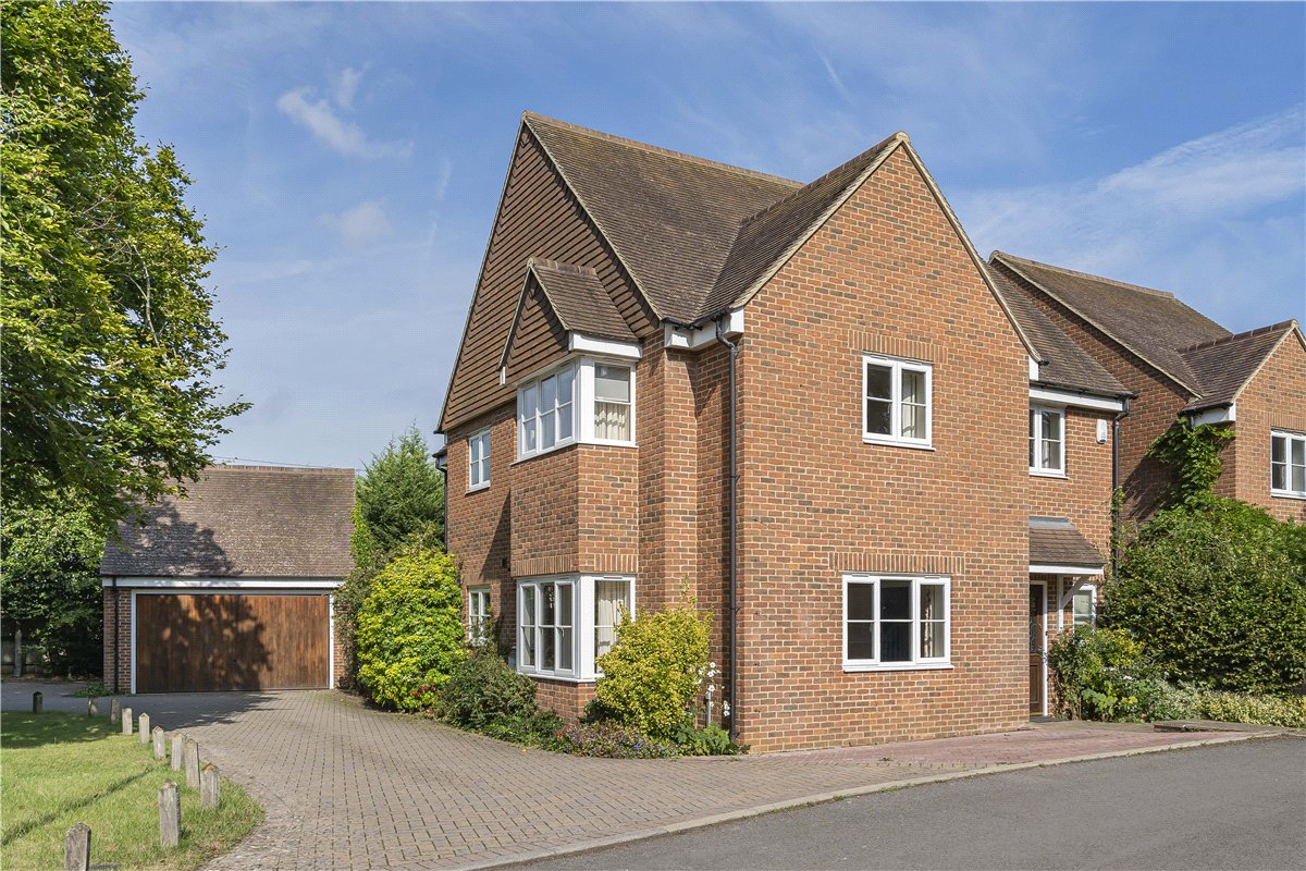 4 bedroom House, Poppy Close, Yarnton, OX5 - Available, Image 2