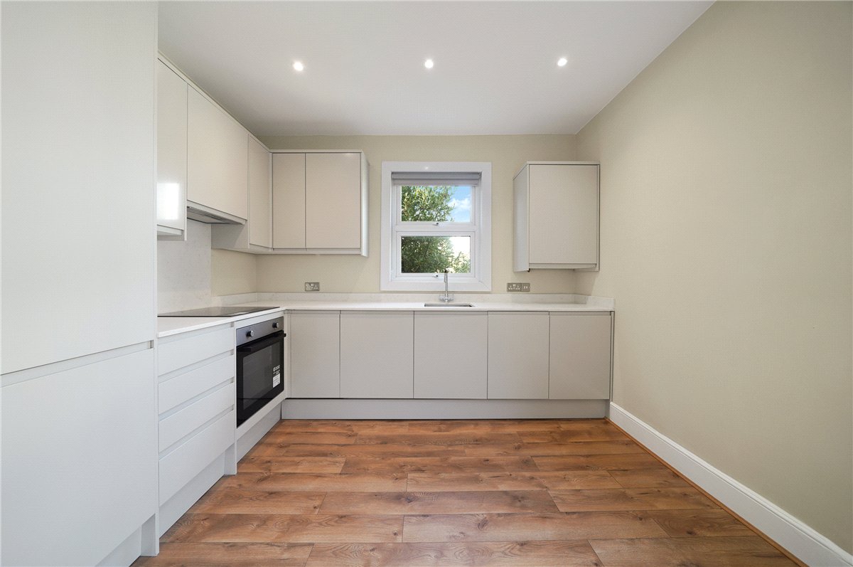 2 bedroom Flat, Racton Road, London, SW6 - Available, Image 3