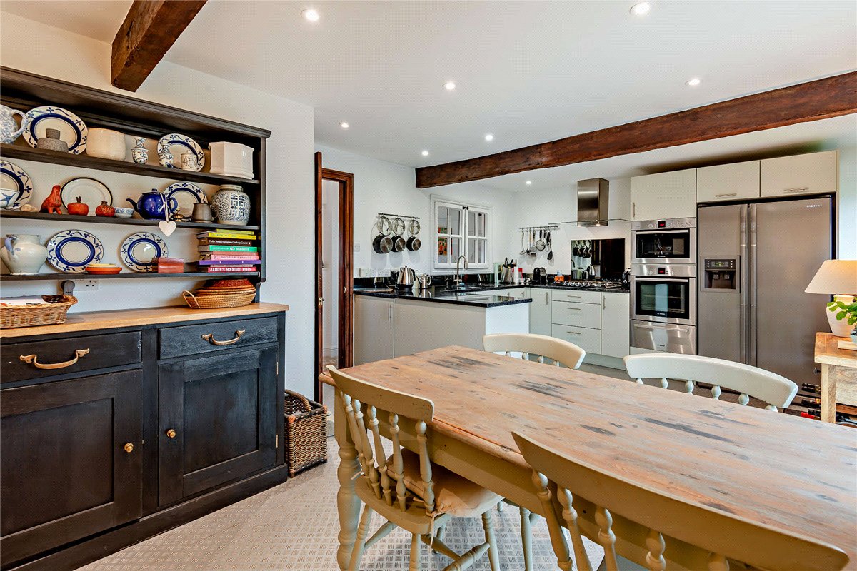 3 bedroom House, Crookham Hill, Thatcham, RG19 - Available, Image 14