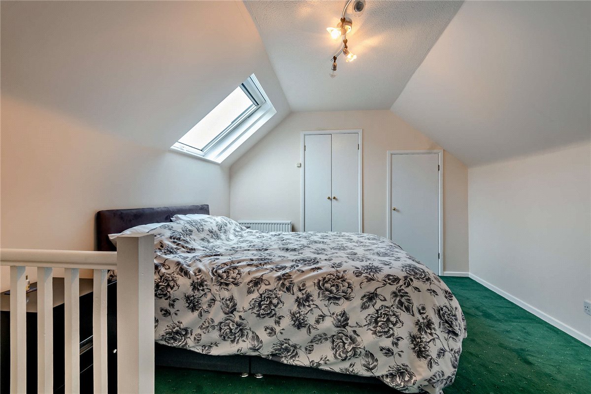 4 bedroom Bungalow, Long Lane, Hermitage, RG18 - Available, Image 1