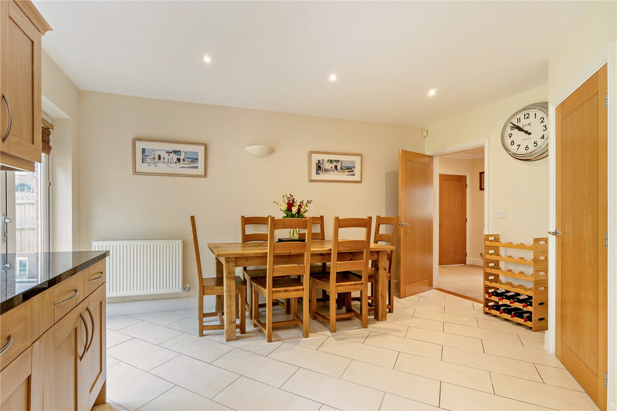 4 bedroom House, Hermitage Green, Hermitage, RG18 - Available, Image 6