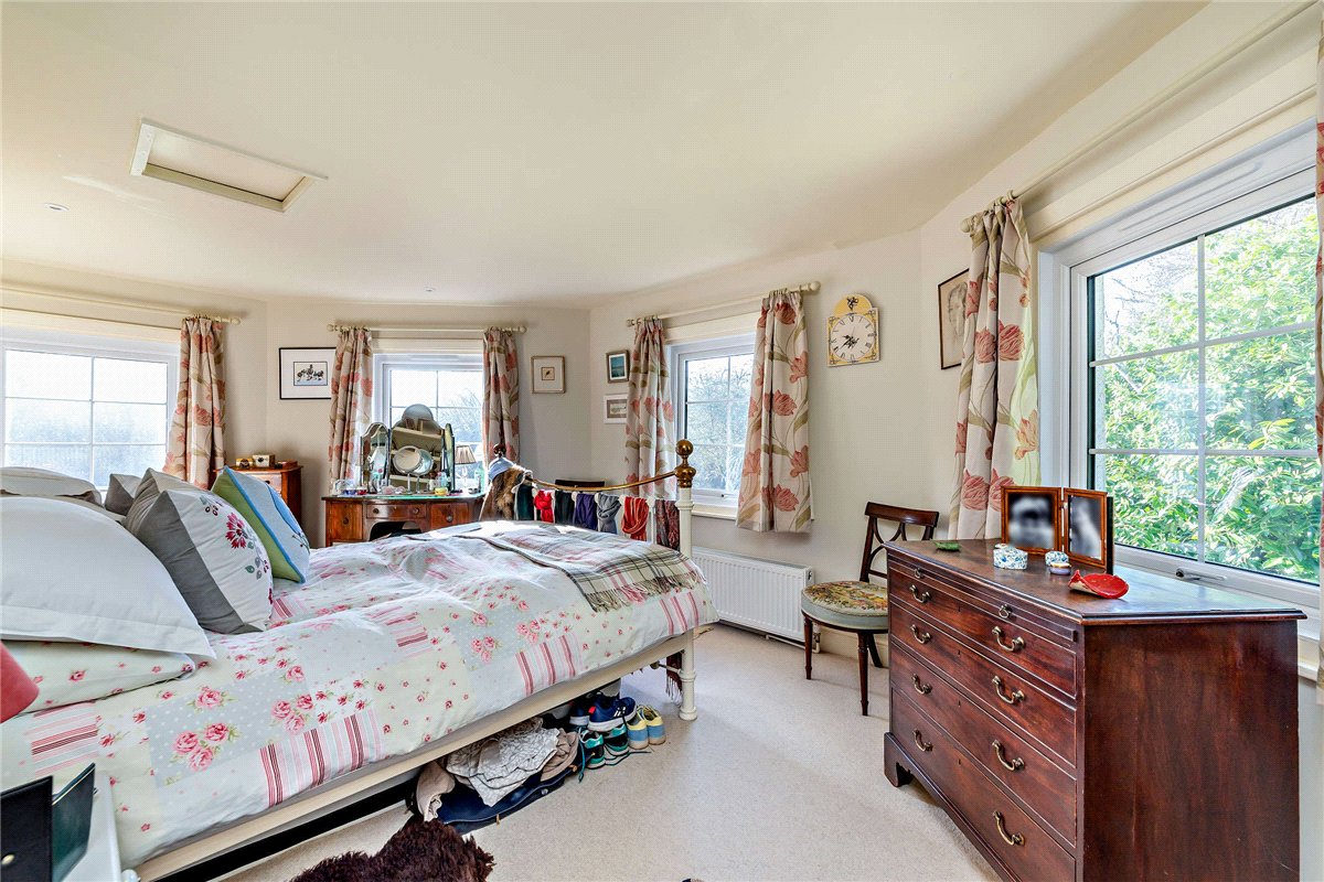 5 bedroom House, Burys Bank Road, Crookham Common, RG19 - Available, Image 1