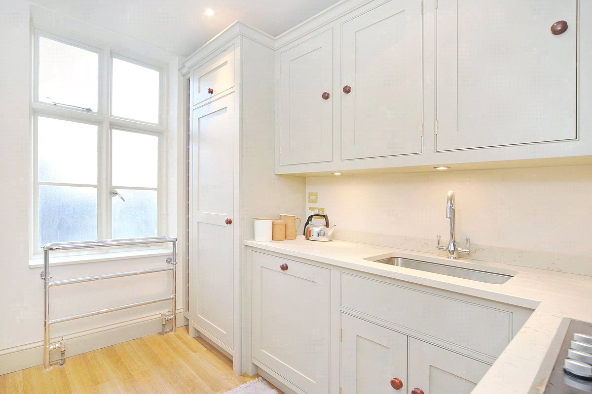 2 bedroom Flat, Chesterfield House, Chesterfield Gardens, W1J - Available, Image 2