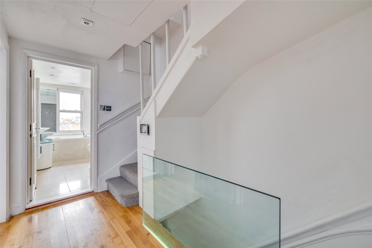 3 bedroom Flat, Ennismore Gardens, Knightsbridge, SW7 - Available, Image 16
