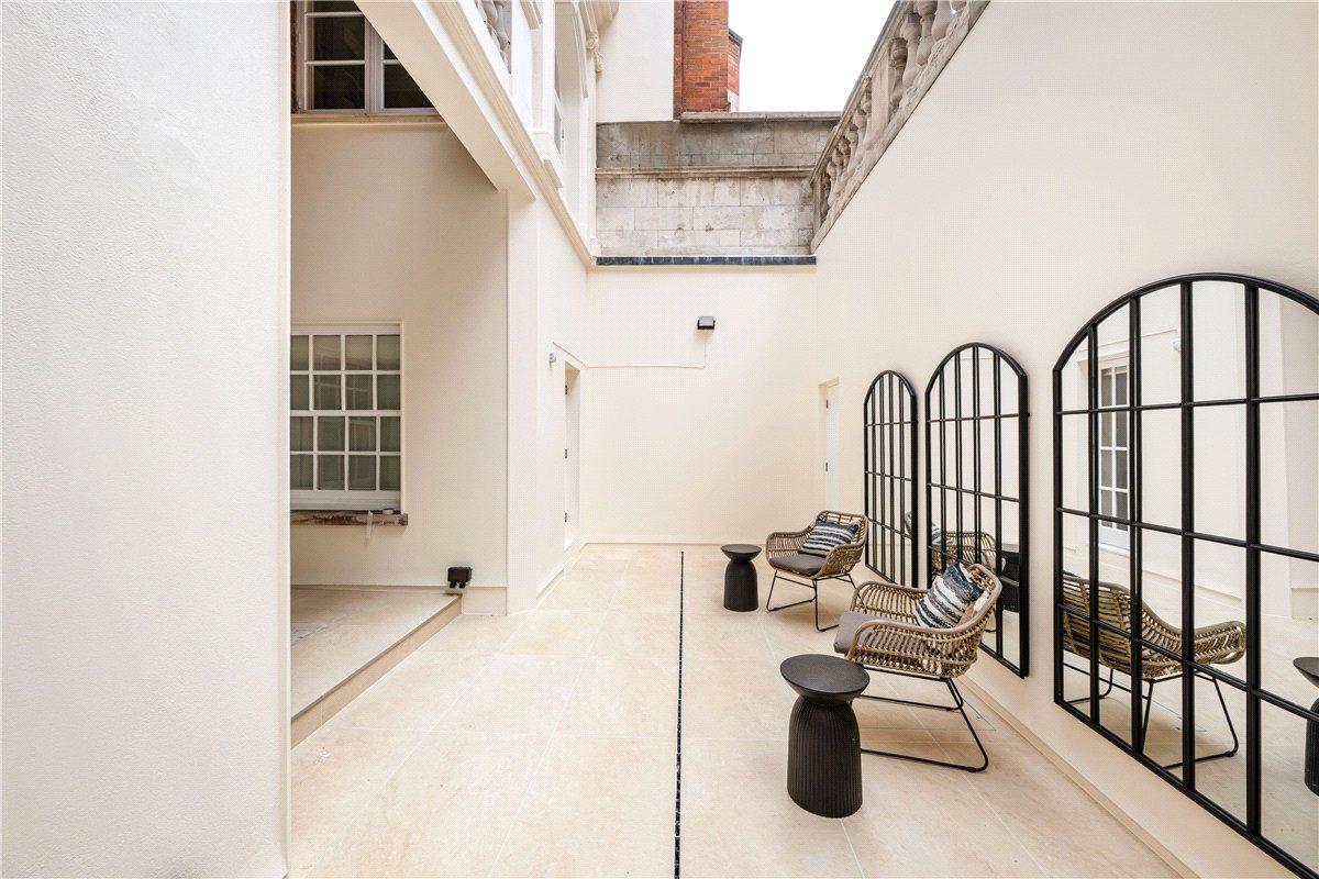 3 bedroom House, Woods Mews, Mayfair, W1K - Available, Image 35