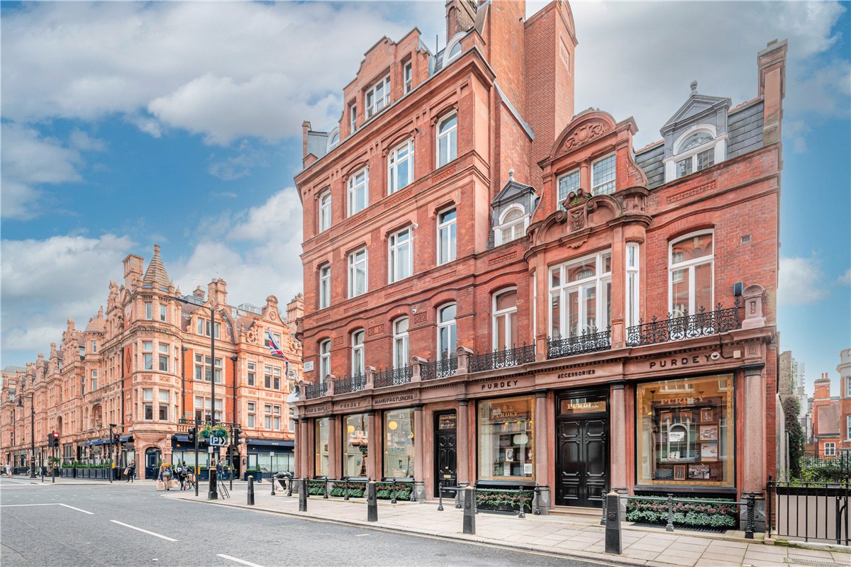 2 bedroom Flat, Mount Street, Mayfair, W1K - Available, Image 27