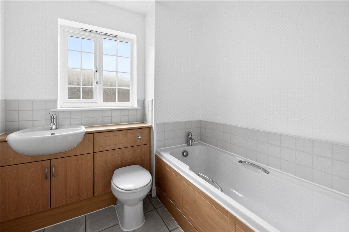 6 bedroom House, Arborfields Close, Kenilworth, CV8 - Let Agreed, Image 10