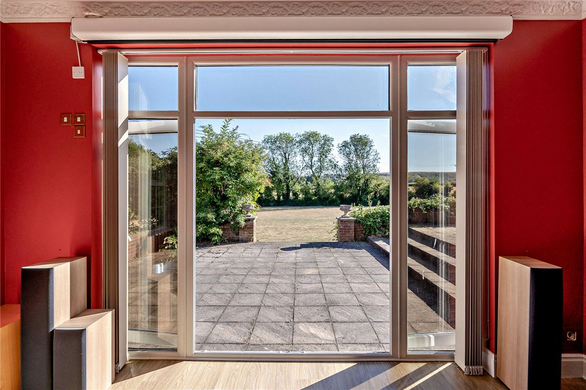 5 bedroom House, Fox's Lane, Kingsclere, RG20 - Available, Image 7