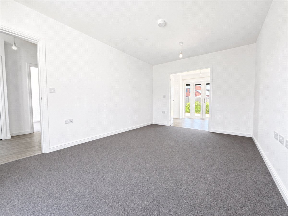 5 bedroom House, Stonyfield Road, Whiteley, PO15 - Available, Image 3