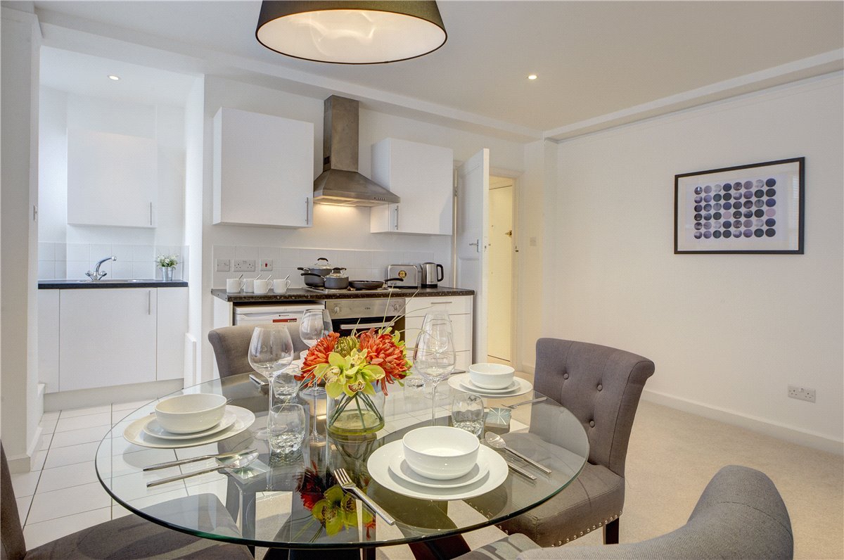 1 bedroom Flat, Hill Street, Mayfair, W1J - Available, Image 3