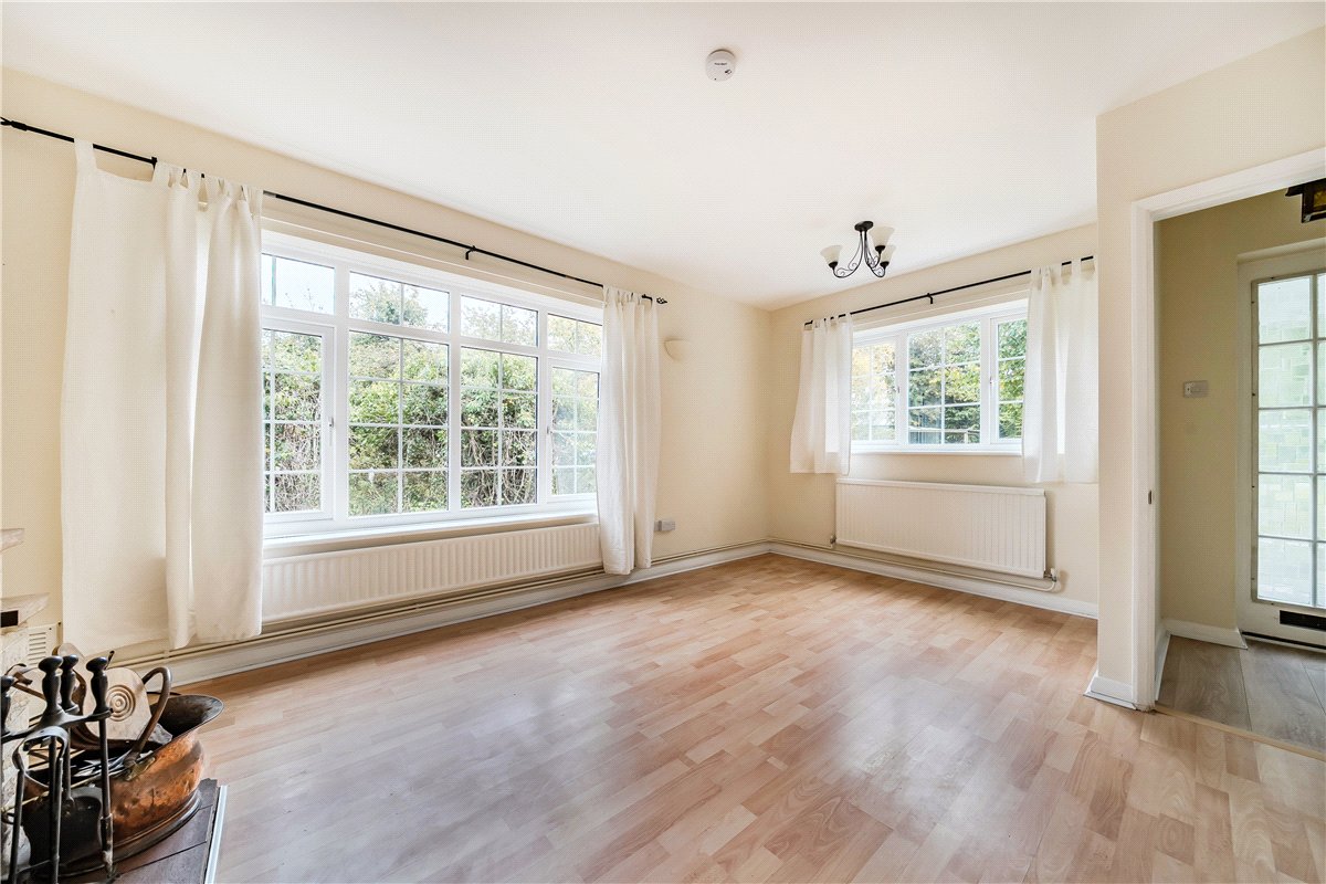 2 bedroom Bungalow, Aldbourne Road, Baydon, SN8 - Available, Image 6