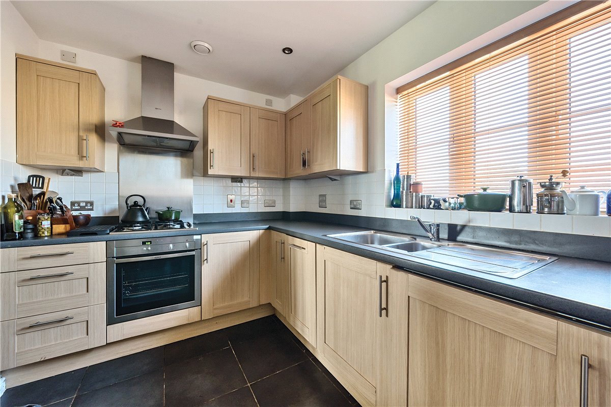 3 bedroom Flat, Randolph Avenue, Woodstock, OX20 - Sold STC, Image 9