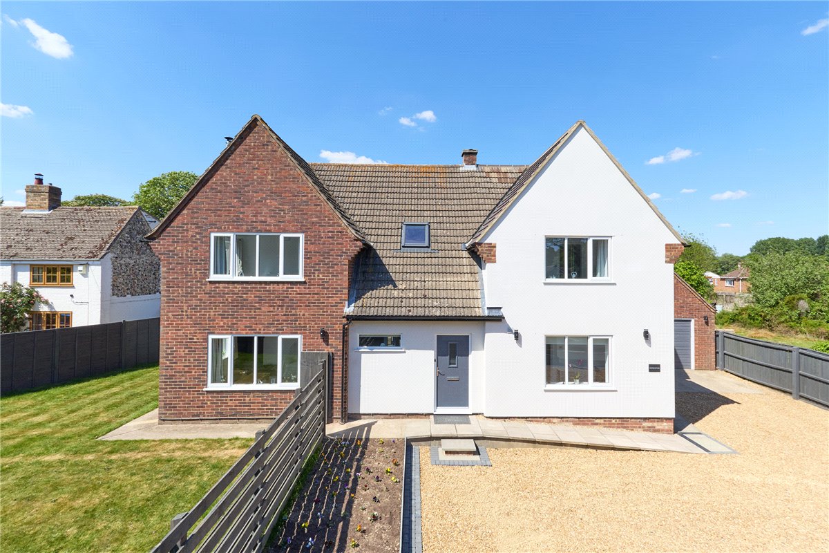 4 bedroom House, Newmarket Road, Kennett, CB8 - Sold