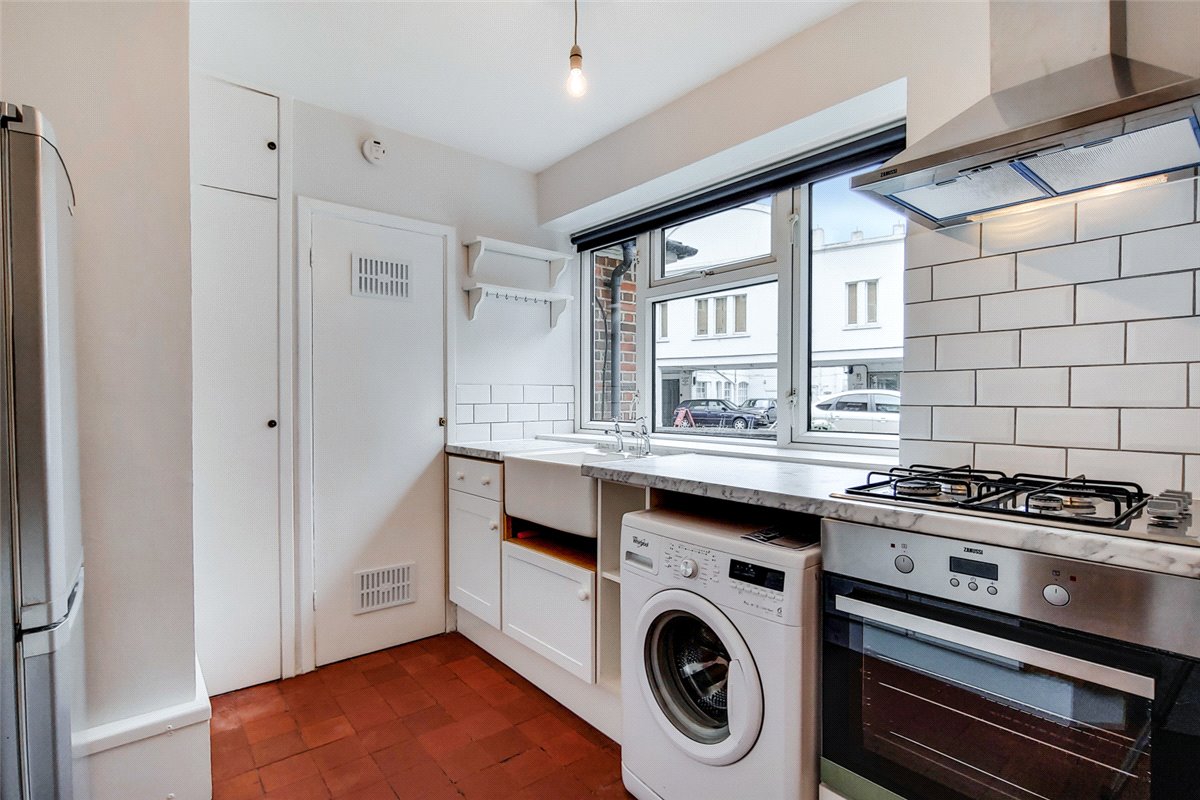 2 bedroom Flat, The Willoughbys, London, SW14 - Let Agreed, Image 10