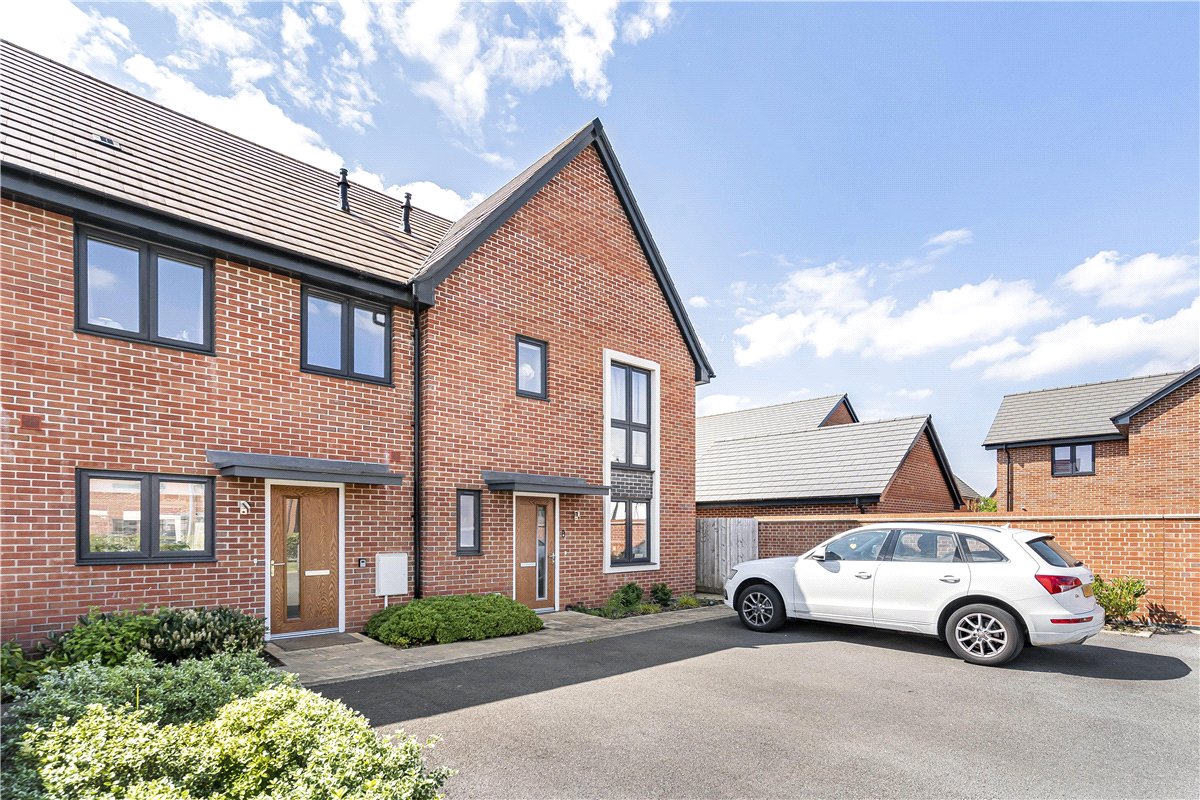 2 bedroom House, Brawn Grove, Glebe Farm, MK17 - Available, Image 2