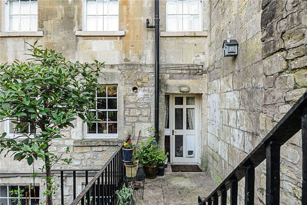 3 bedroom Maisonette, Queens Parade, Bath, BA1 - Available, Image 13