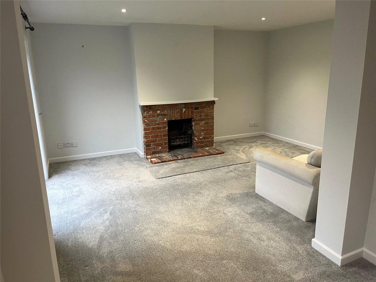 4 bedroom House, Sydmonton, Burghclere, RG20 - Available, Image 14