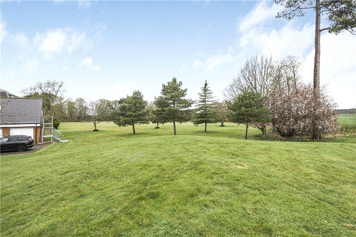 3 bedroom House, Ford Road, Tortington, BN18 - Available, Image 19