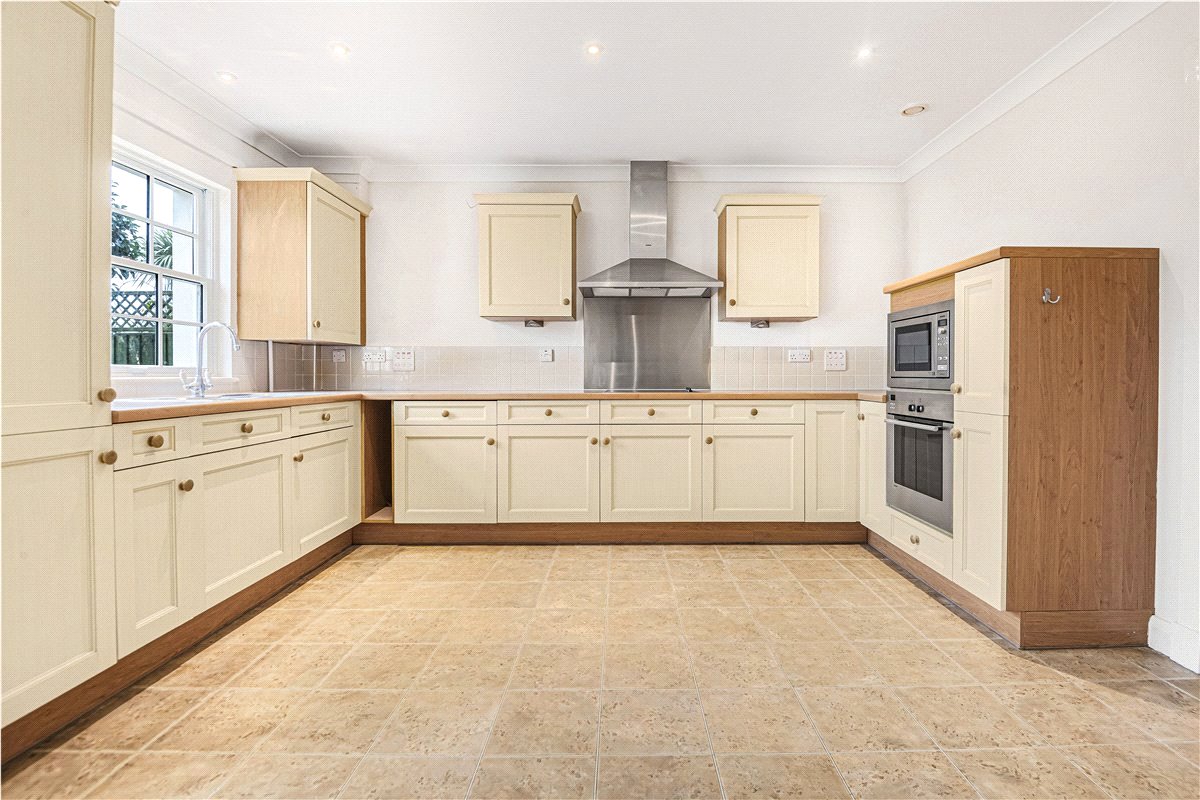 3 bedroom House, Ford Road, Tortington, BN18 - Available, Image 19