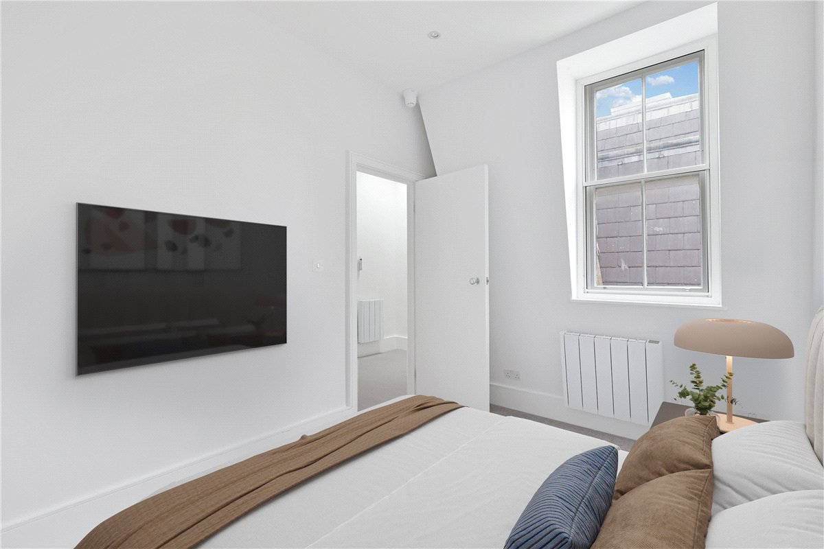 2 bedroom Maisonette, Exhibition Road, South Kensington, SW7 - Available, Image 3
