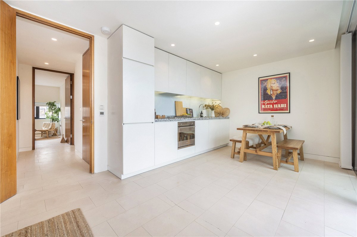 2 bedroom Flat, Latitude House, Oval Road, NW1 - Available, Image 9
