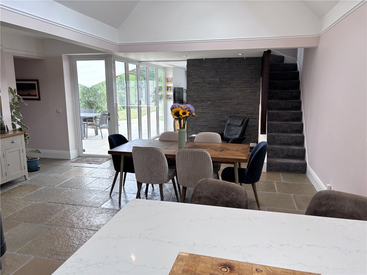4 bedroom House, Battery End, Newbury, RG14 - Sold STC, Image 3