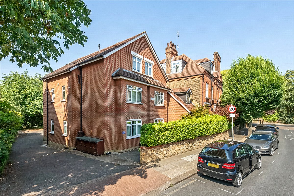 1 bedroom Flat, Wexford Lodge, 163 Nightingale Lane, SW12 - Available
