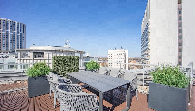 4 bedroom Flat, Merchant Square East, London, W2 - Available, Image 2