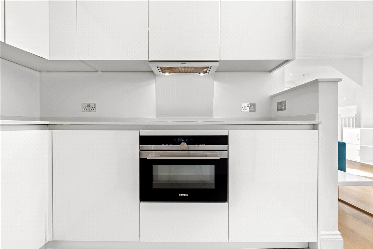 1 bedroom Flat, Egerton Gardens Mews, Knightsbridge, SW3 - , Image 9