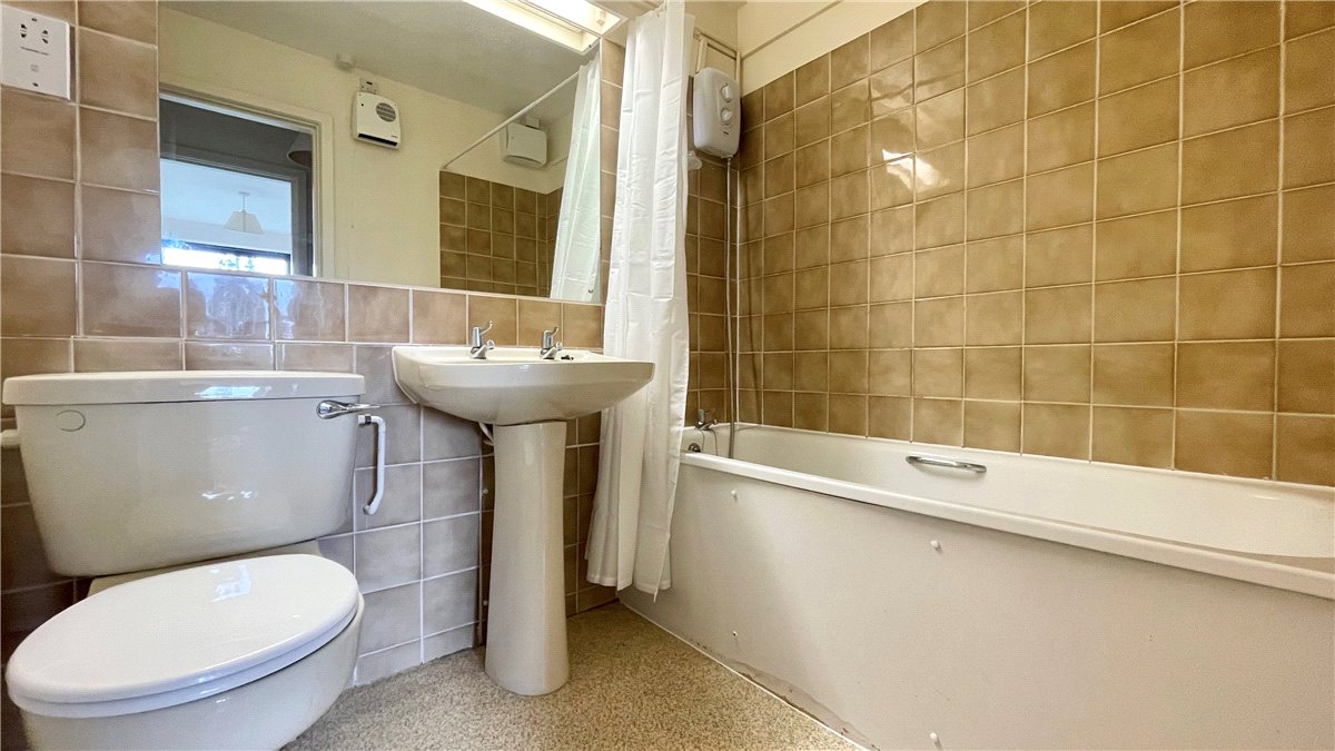 1 bedroom Flat, Manhattan Drive, Cambridge, CB4 - Sold, Image 6