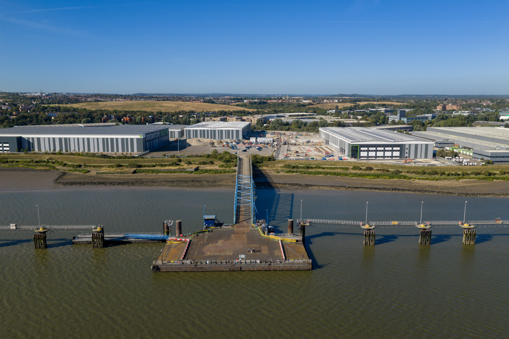 261360 Sq Ft, Clipper Boulevard, Dartford, DA2 - Available, Image 10