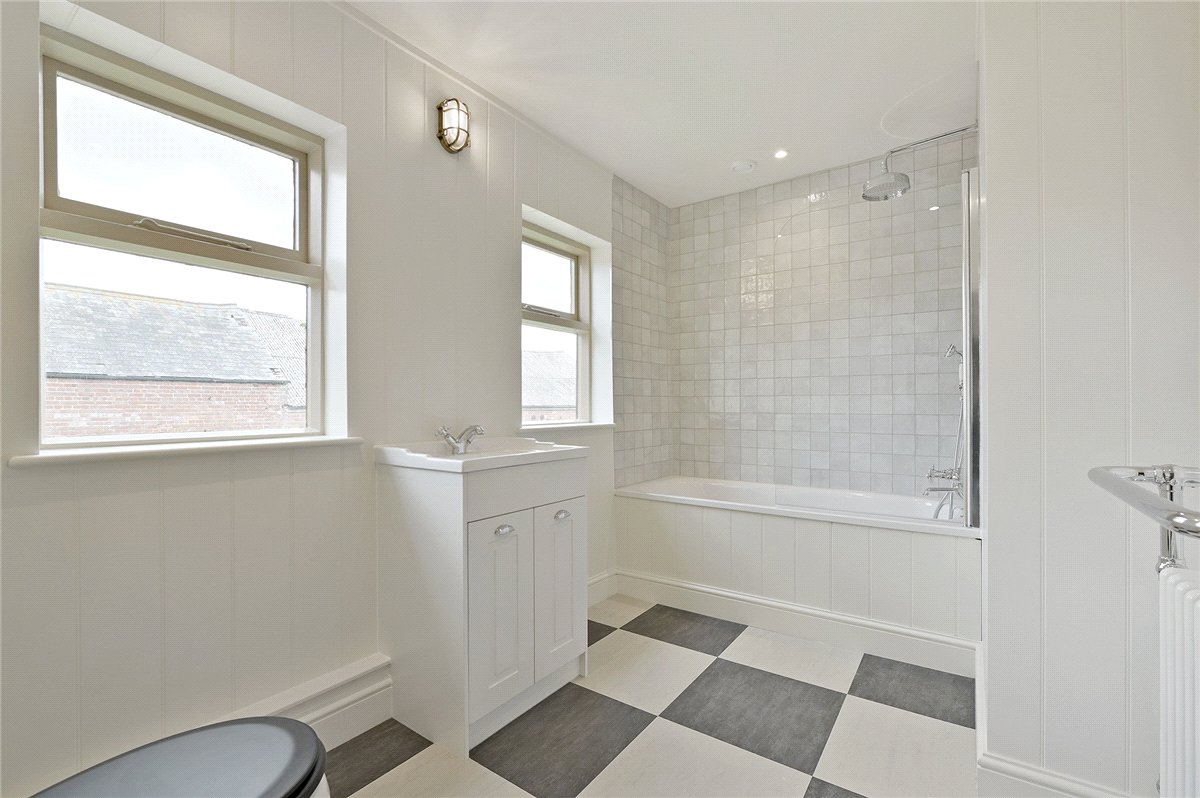 8 bedroom House, Upper Winchendon, Aylesbury, HP18 - Available, Image 20