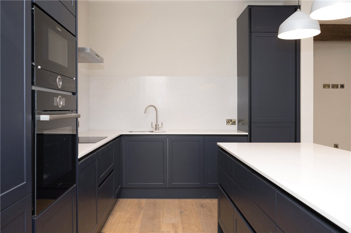 2 bedroom Flat, Shrewsbury, Ledston Hall, Back Newton Lane, WF10 - , Image 10