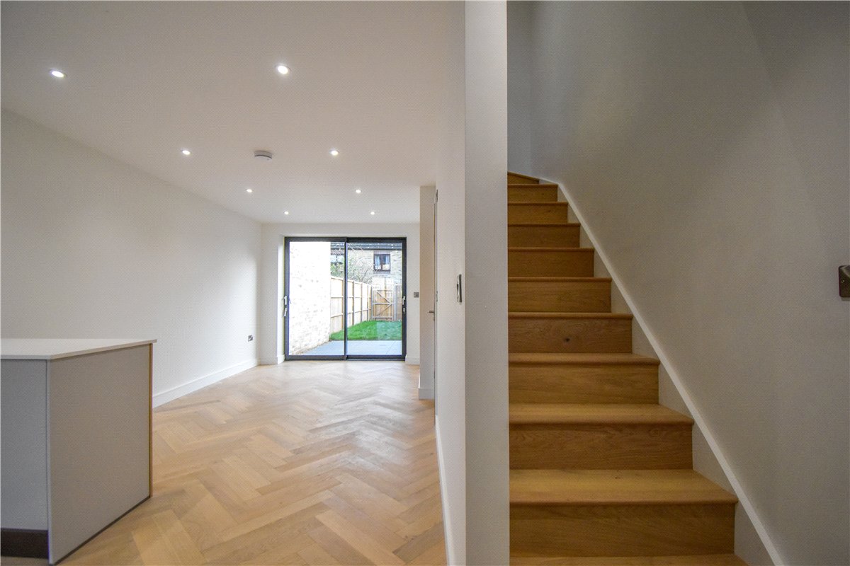 2 bedroom House, High Street, Chesterton, CB4 - Available, Image 6