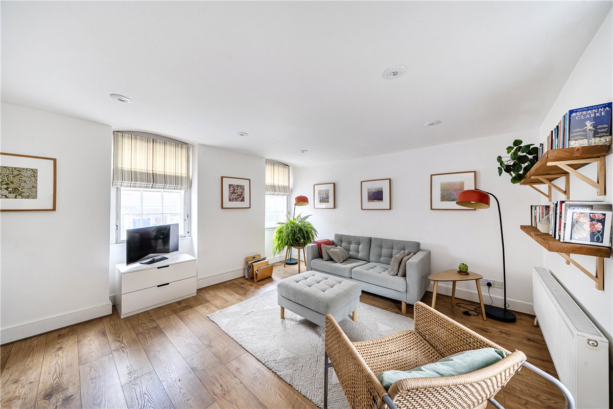 1 bedroom House, Prior Park Road, Bath, BA2 - Available, Image 3