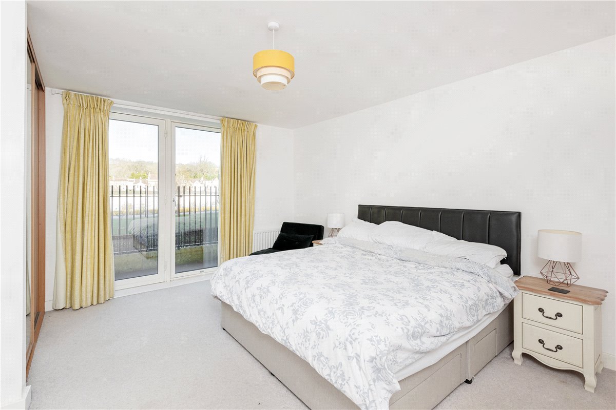 2 bedroom Flat, Midland Road, Bath, BA2 - Sold, Image 8