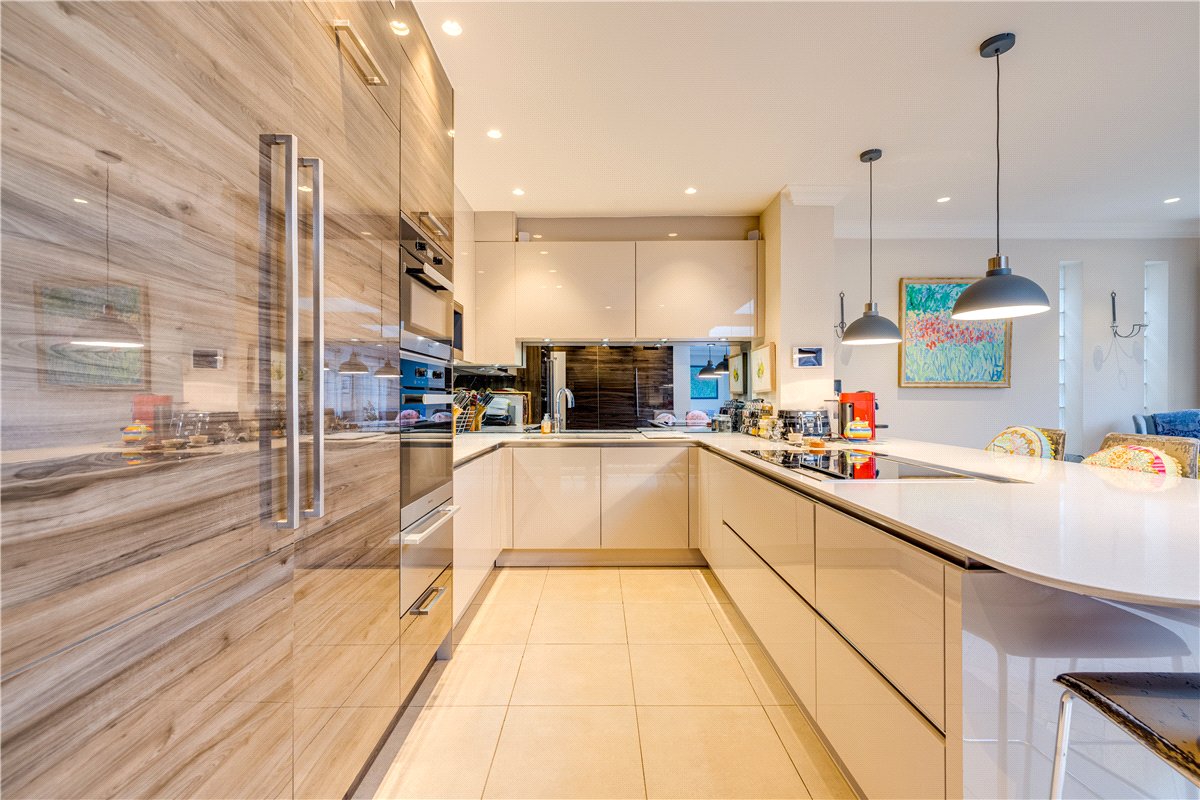 5 bedroom House, Ellerton Road, London, SW18 - Available, Image 10