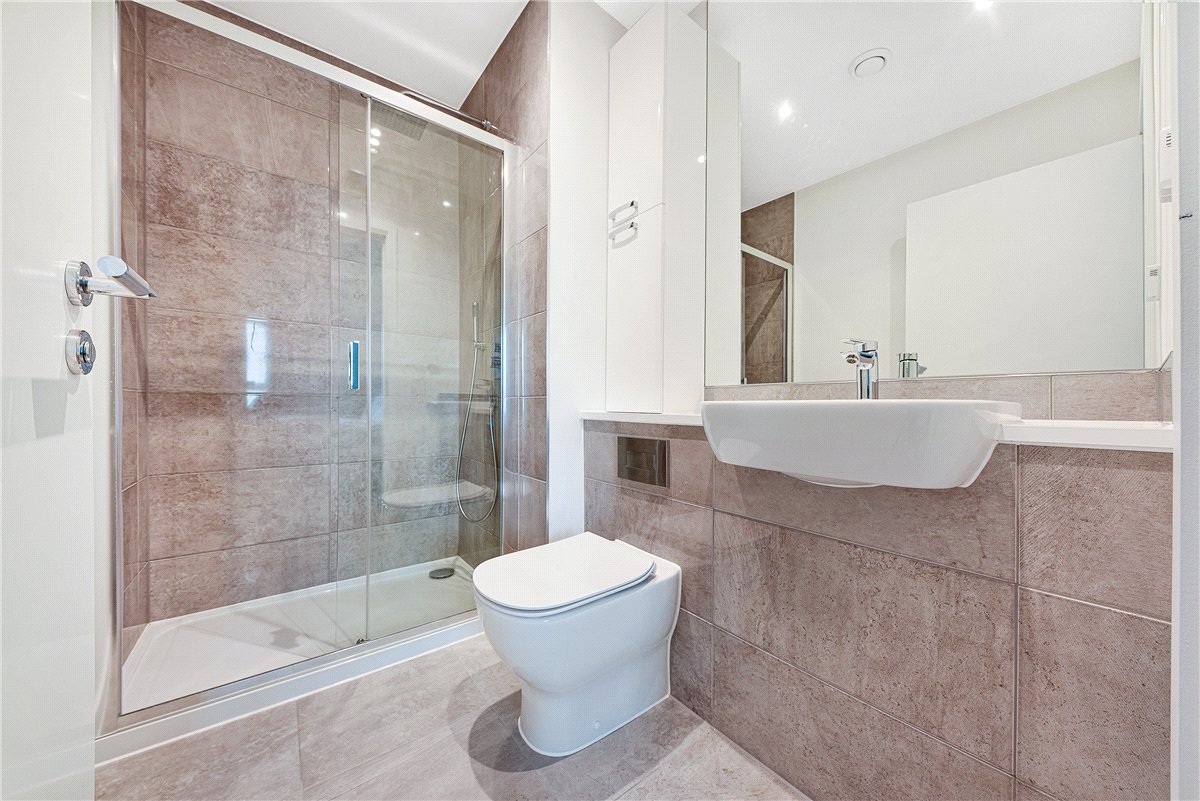 2 bedroom Flat, Heartwell Avenue, London, E16 - , Image 9