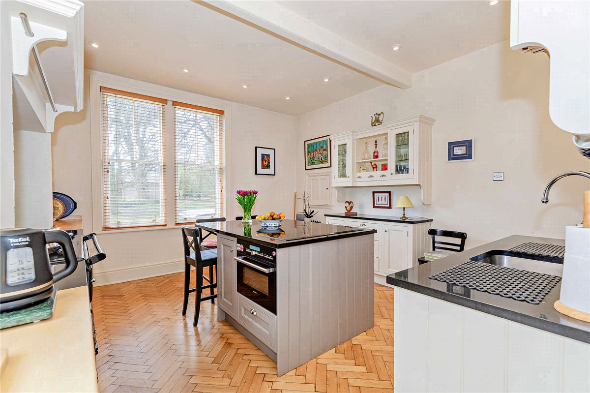 5 bedroom House, Church Square, Harrogate, HG1 - Available, Image 5