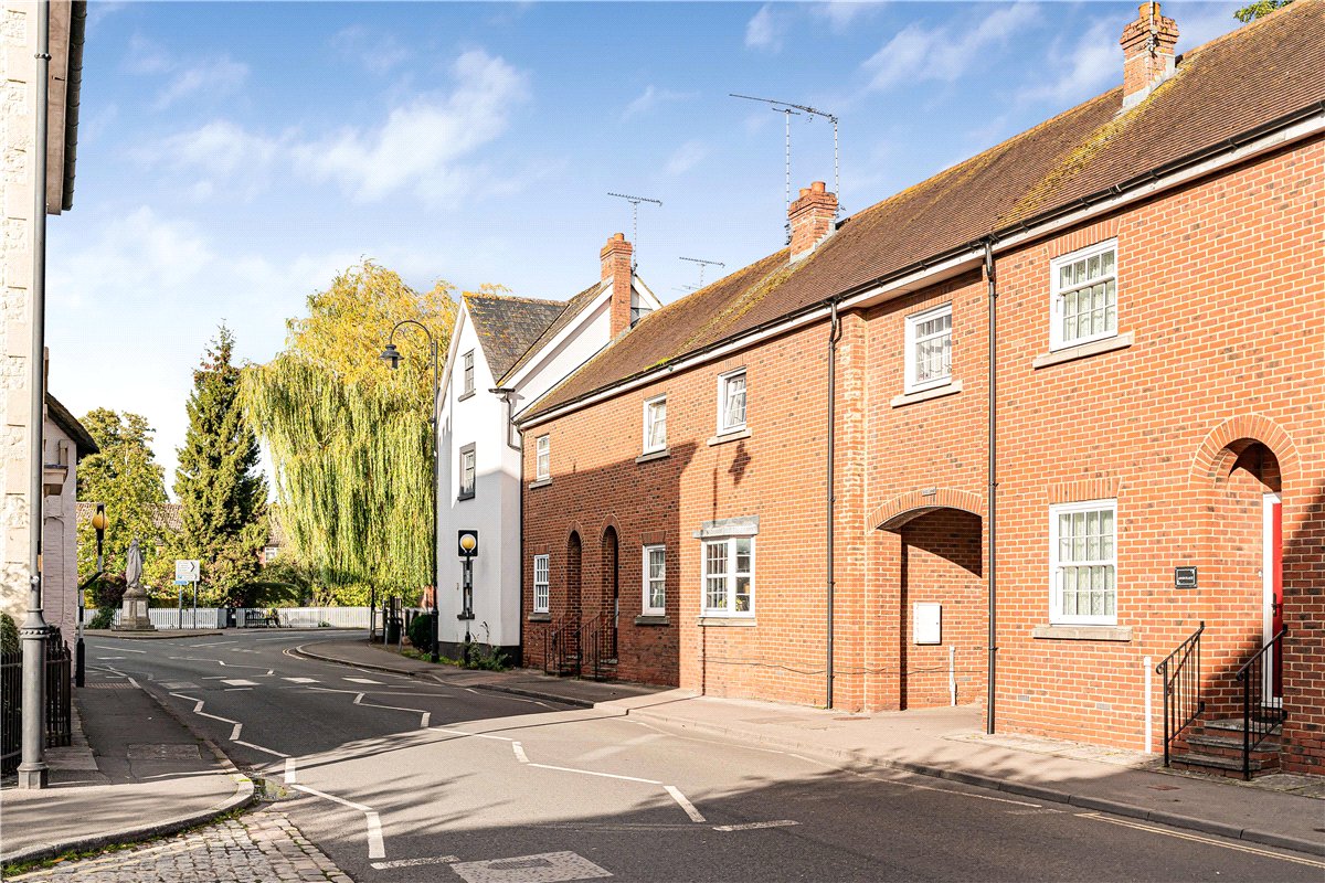 2 bedroom House, Avon Place, River Street, SN9 - Available, Image 10