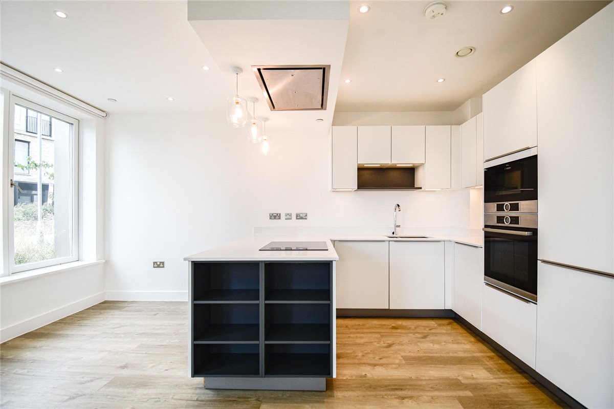 2 bedroom Flat, The Oak Building, Rudduck Way, CB3 - 