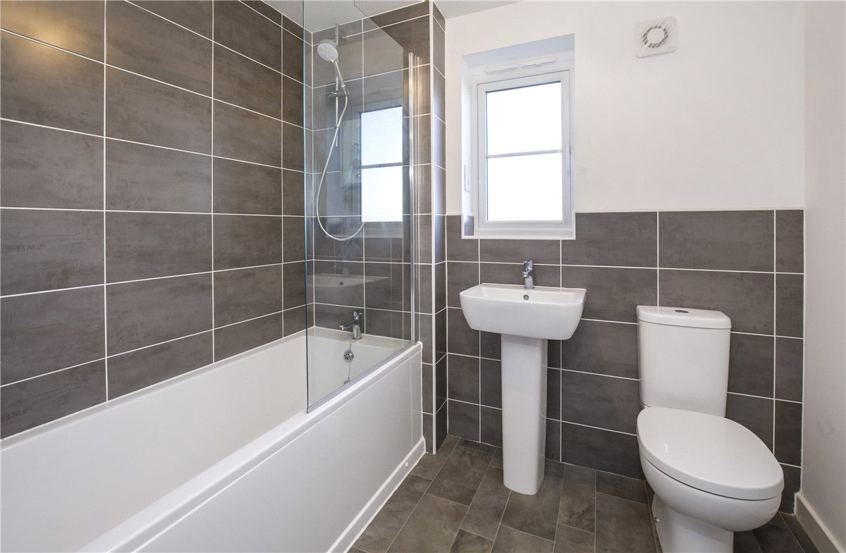 3 bedroom House, Ingleborough Drive, Harrogate, HG3 - Available, Image 4