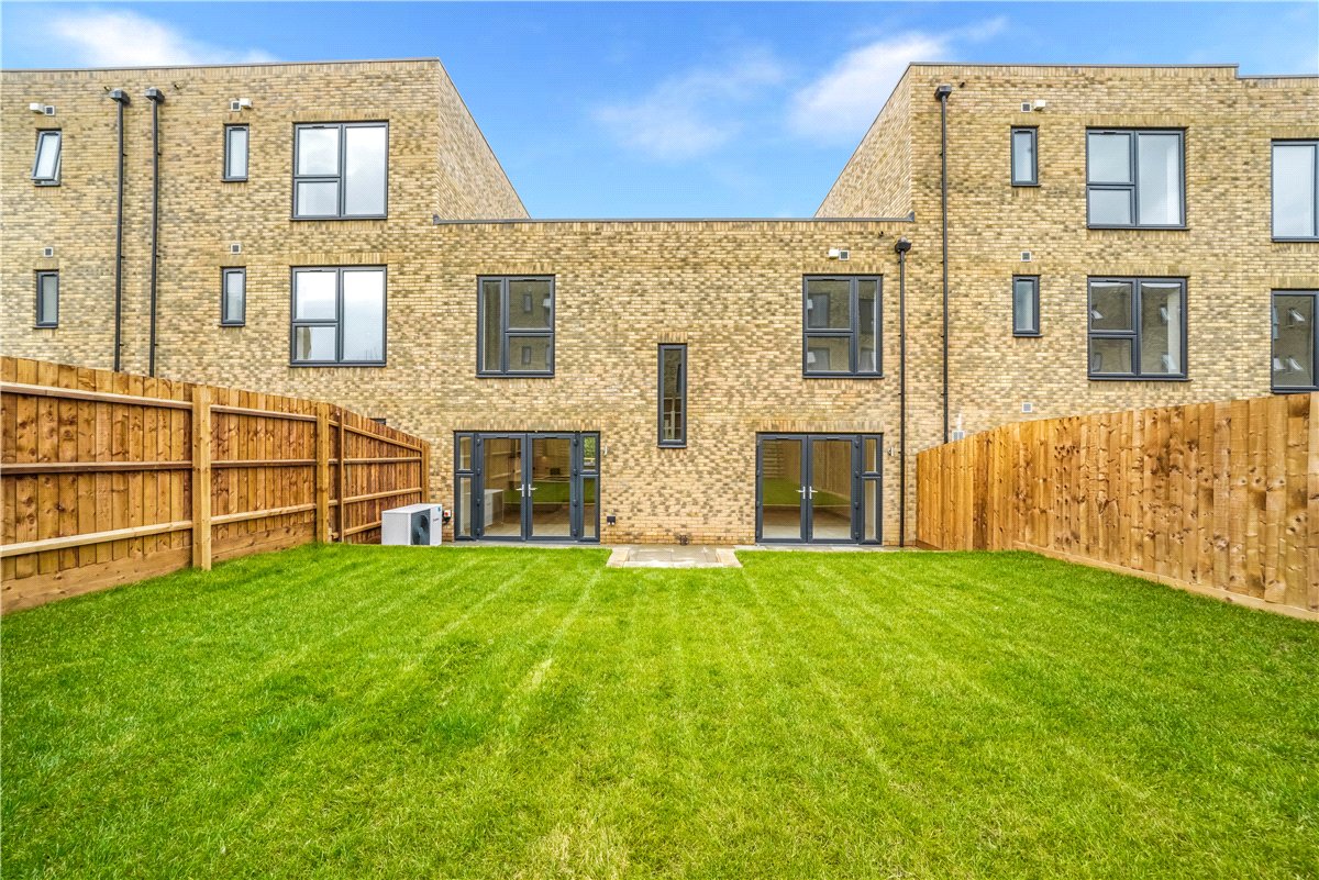 4 bedroom House, Ballast Road, Erith, DA8 - Available, Image 22